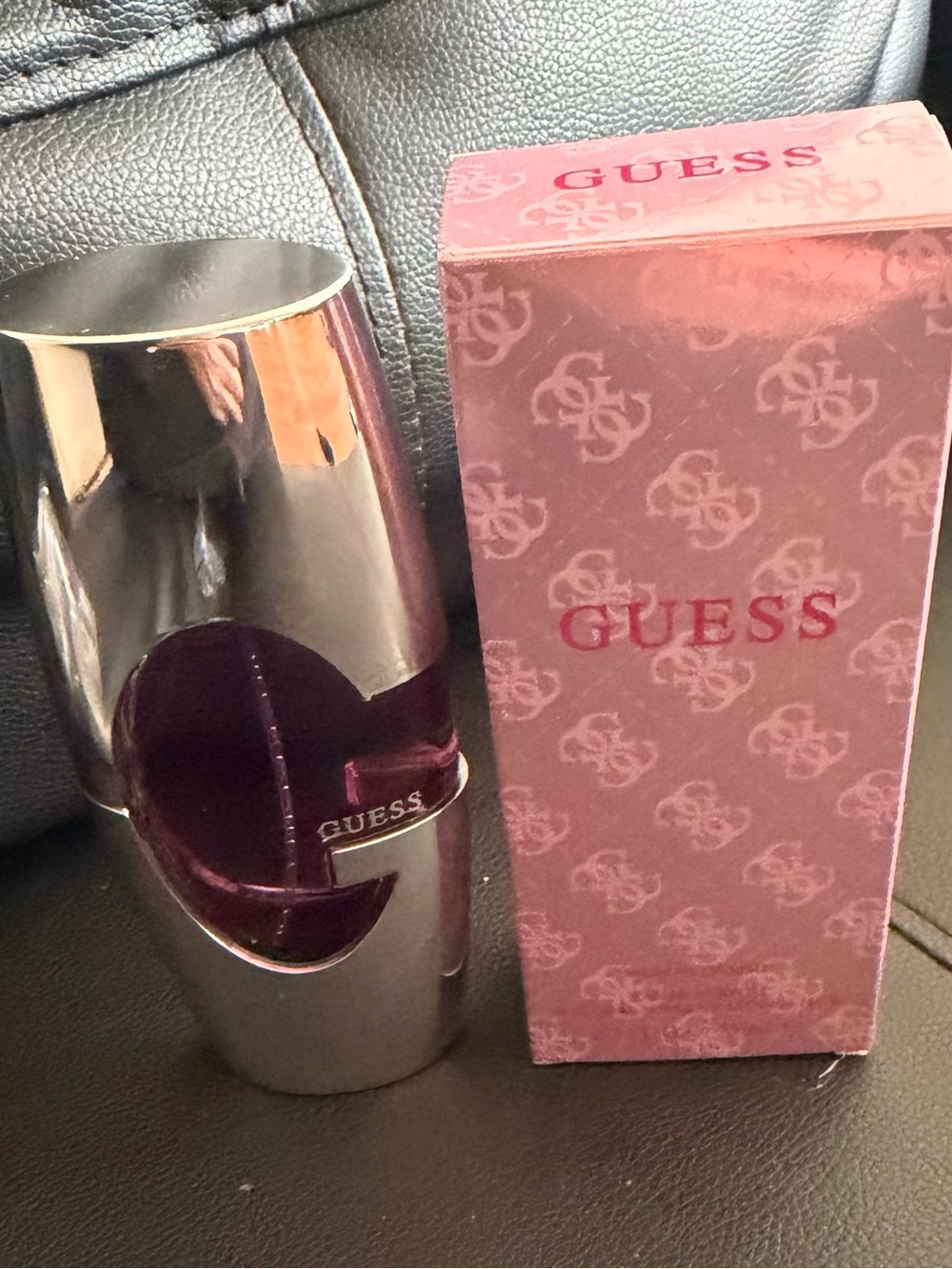 Subcategory selection for Guess product image